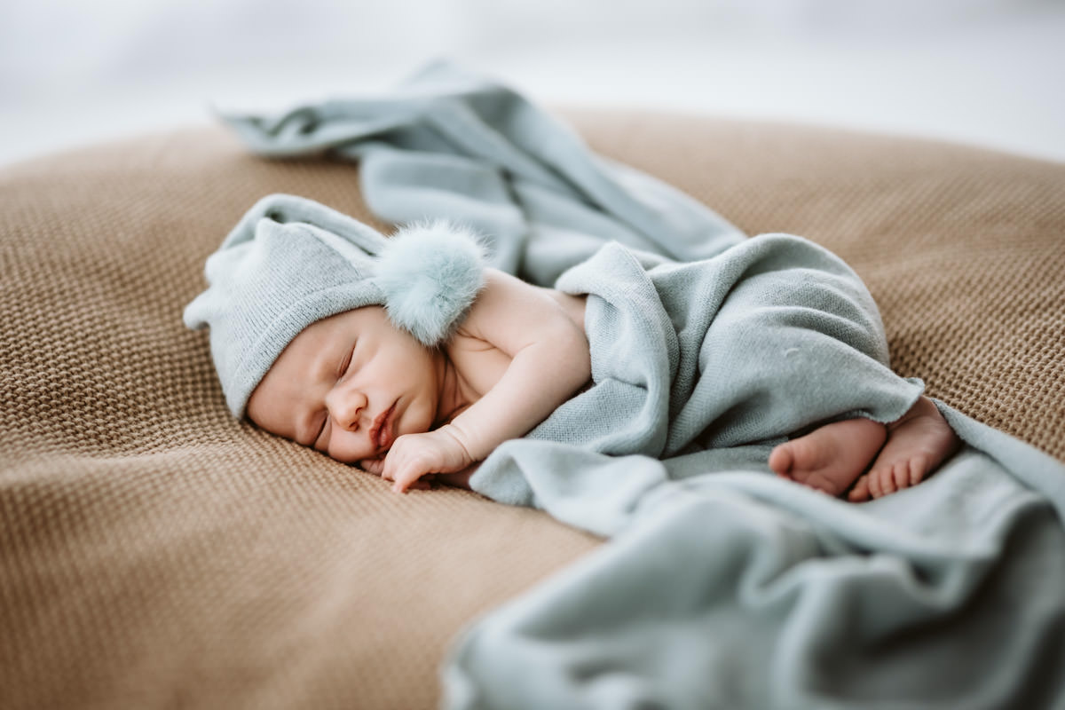 neugeborenenshooting-kassel-habichtswald