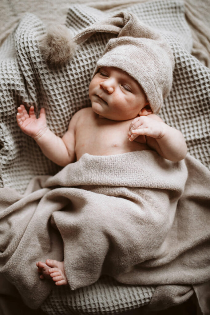 newbornshooting im tageslichstudio